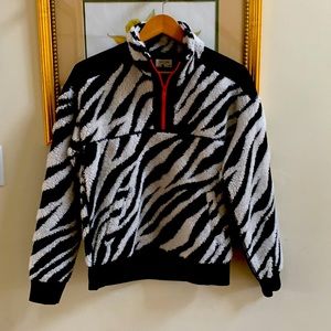 Rag and bone sweat shirt black and white size S/P